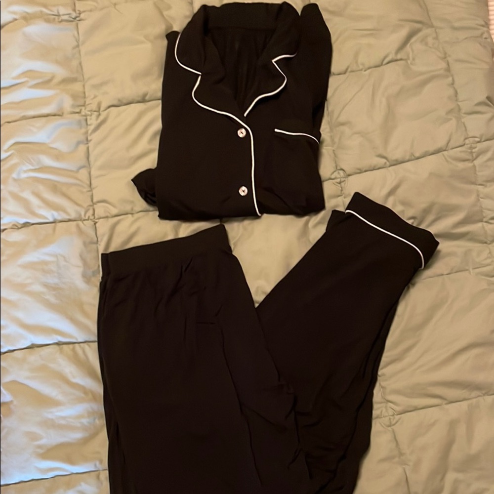 Kindred Bravely Maternity & Postpartum Pajama Set